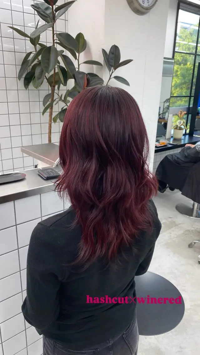 セミロング ハッシュカット ヘアカラー JILL🌟 せいゆのヘアスタイル