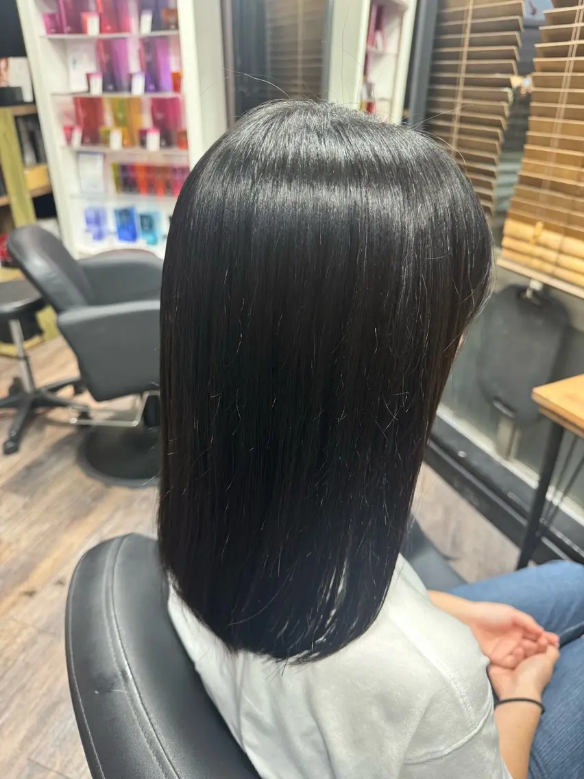 ミディアム 艶カラー🎀 YUUKAのヘアスタイル