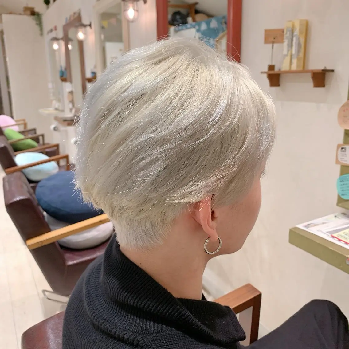ショート カラー メンズ メンズブリーチ ブリーチ シルバー ホワイトシルバー メンズ指名多数!! 田島史也のヘアスタイル