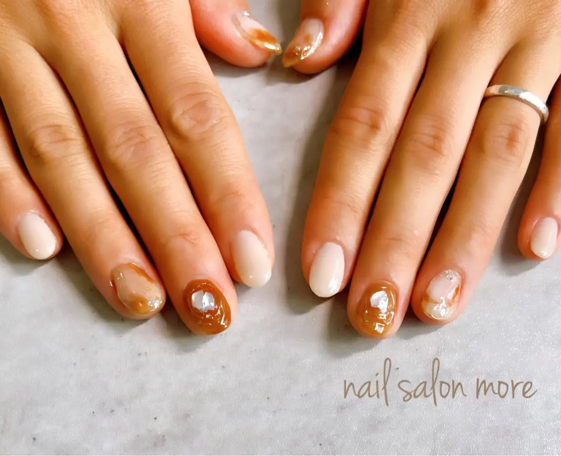 ネイル ニュアンスネイル nail salon moreのネイルデザイン
