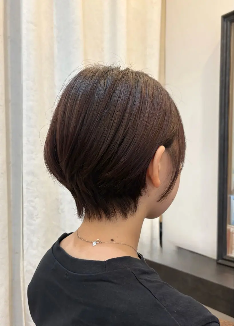 ショート くびれヘア ショートヘア 小松 寧々のヘアスタイル