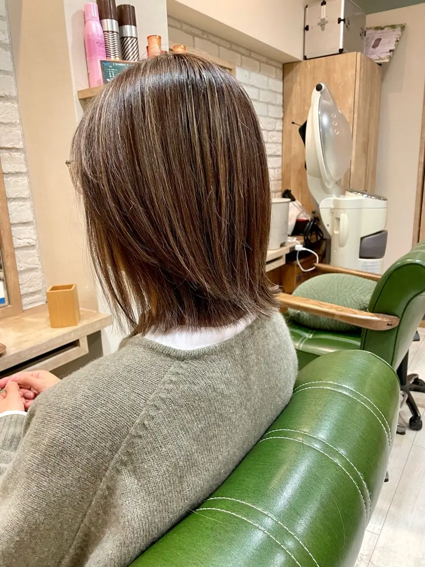 ミディアム カラー ミディアムレイヤー ハイライトカラー ハイライト レイヤーカット 清水 有実子のヘアスタイル