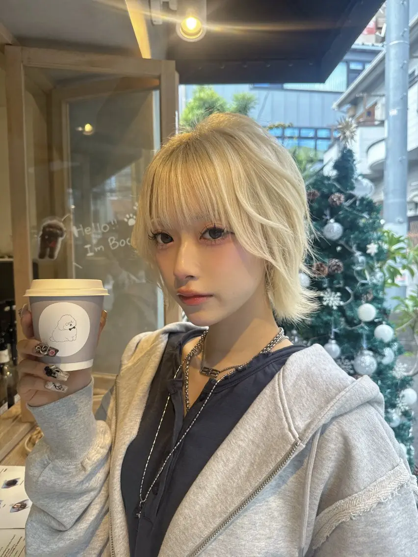 ショート カラー ベージュカラー ブリーチ ブロンド ケアブリーチ 透明感カラー ヘアカラー トリートメント 💎透明感カラー特化 💎TAISEIのヘアスタイル