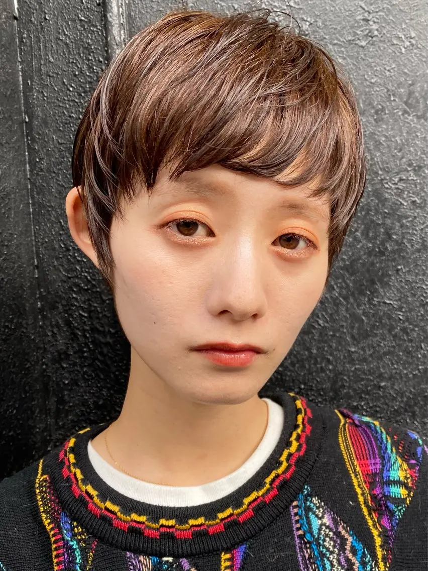 ショート ボブ レイヤーカット 似合わせカット ショートヘア カット ヘアカラー トリートメント 岩本 陽介のヘアスタイル