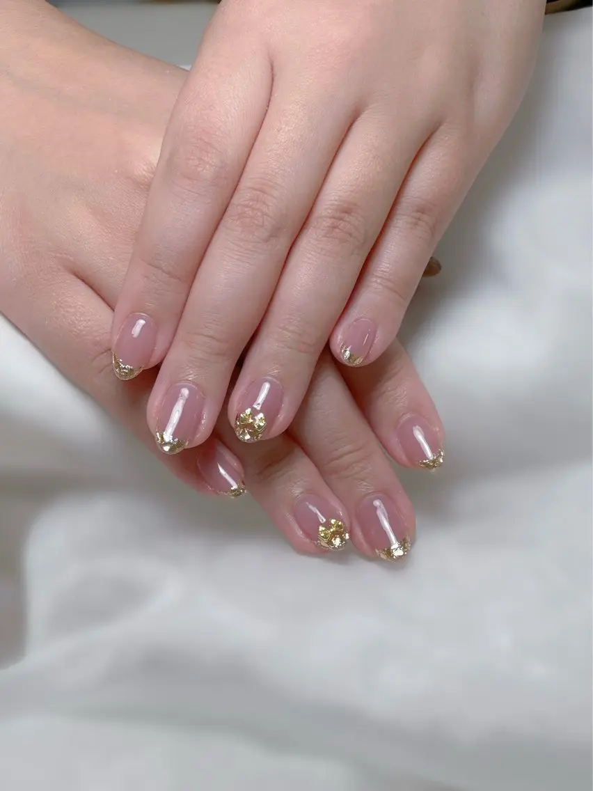 ネイル フレンチネイル ガラスフレンチ ゴールド ハンドネイル LUNE NAIL 【NEW OPEN】のネイルデザイン