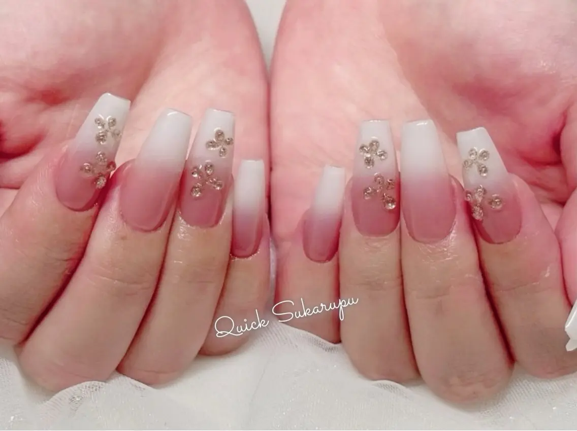 ロング ハンドネイル Quick Sukarupuのネイルデザイン