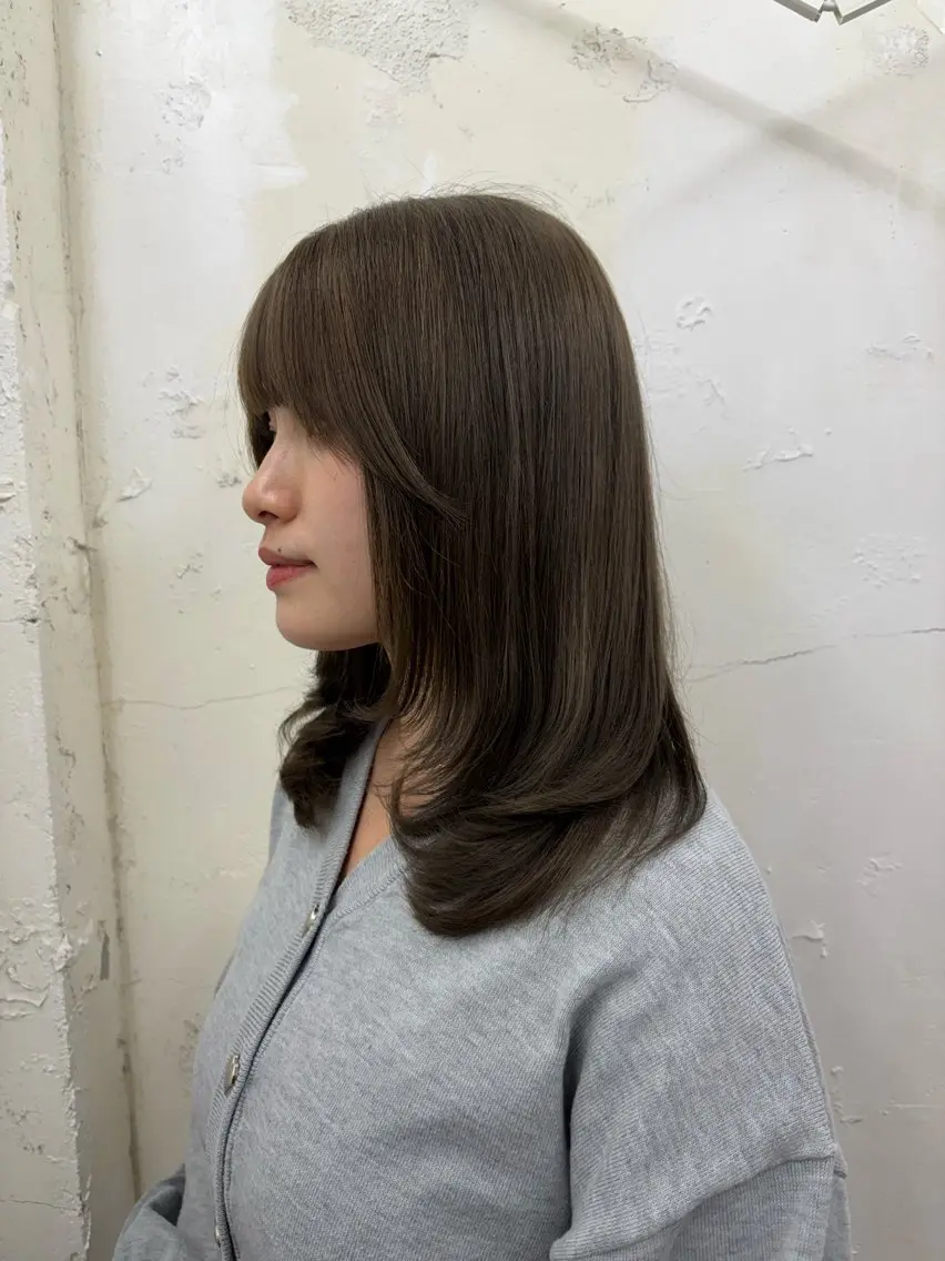 セミロング カラー エクステ レイヤーカット ヘアカラー トリートメント ハナ💎中韓/艶髪 ハイトーン/エクステのヘアスタイル