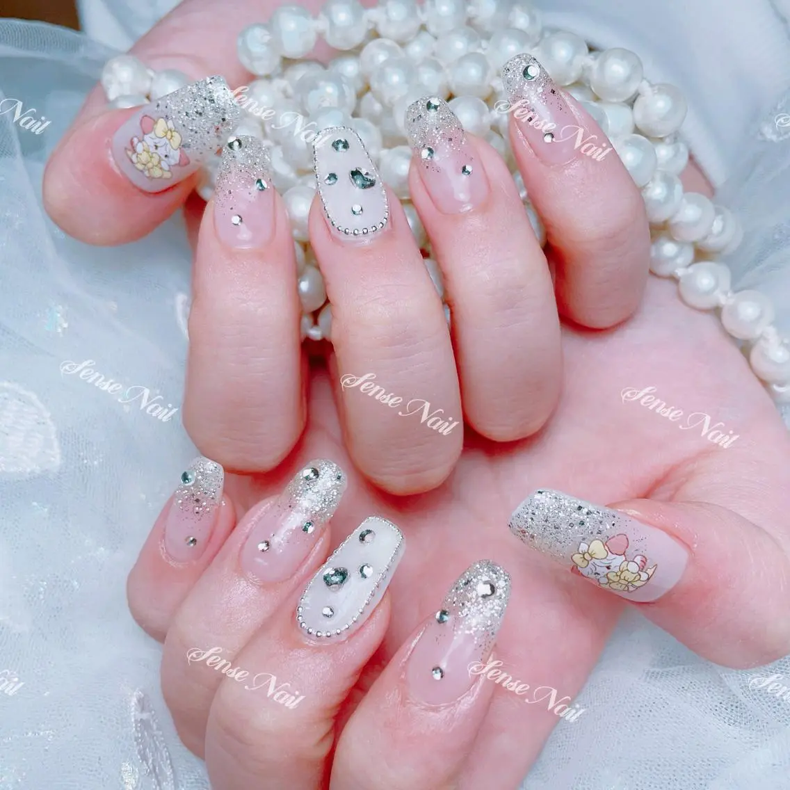 ネイル ハンドネイル ハンドケア Yukiko 🌙のネイルデザイン