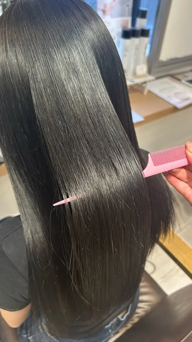 ロング カラー 黒髪 トリートメント ヘアカラー トリートメント まい🎀ピンク💝 透明感/髪質改善のヘアスタイル