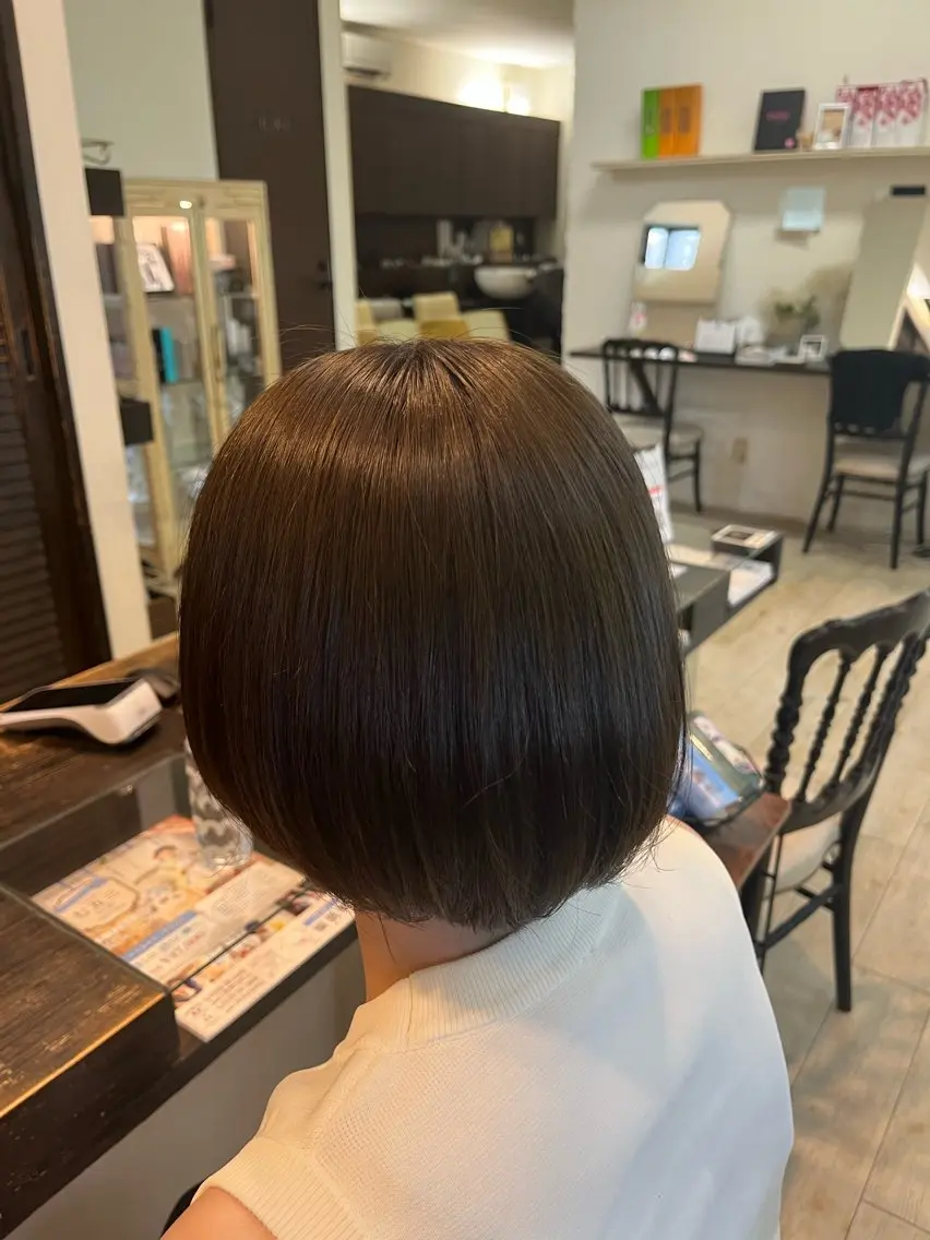 ショート 片岡 陽のヘアスタイル