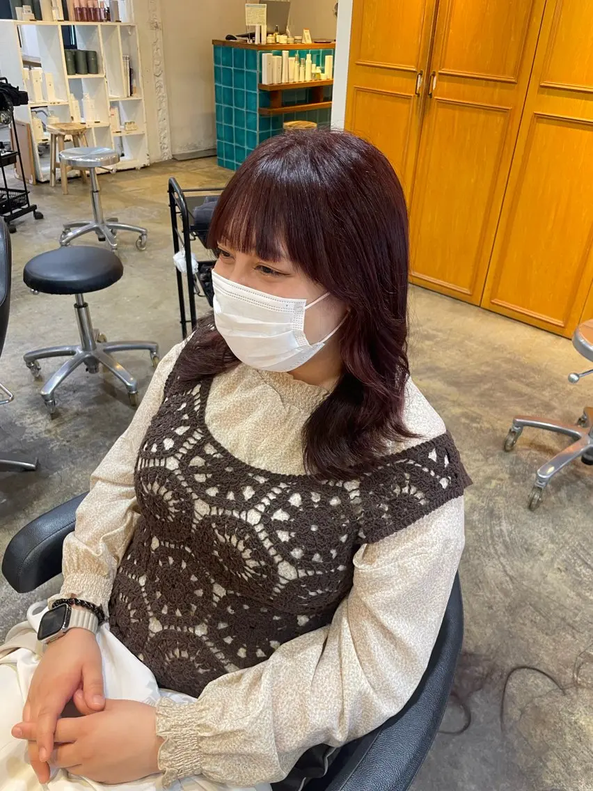 ミディアム カラー インナーカラー ラベンダーカラー ラベンダーピンク ピンクカラー ヘアカラー トリートメント MIOベージュカラー 柔らかいカラーのヘアスタイル
