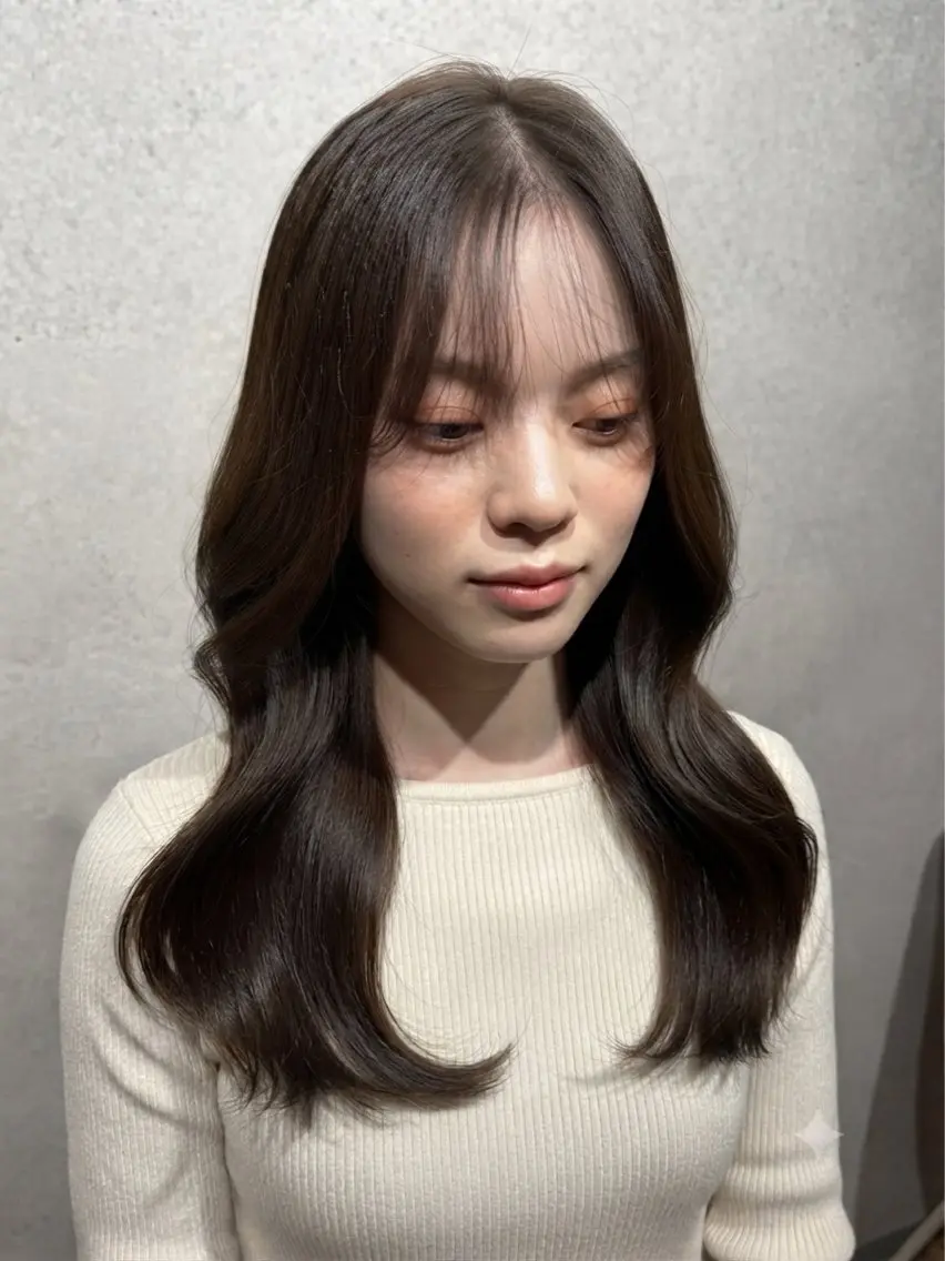 ロング 韓国風ヘア レイヤーカット ロング 小顔カット みやた なゆのヘアスタイル