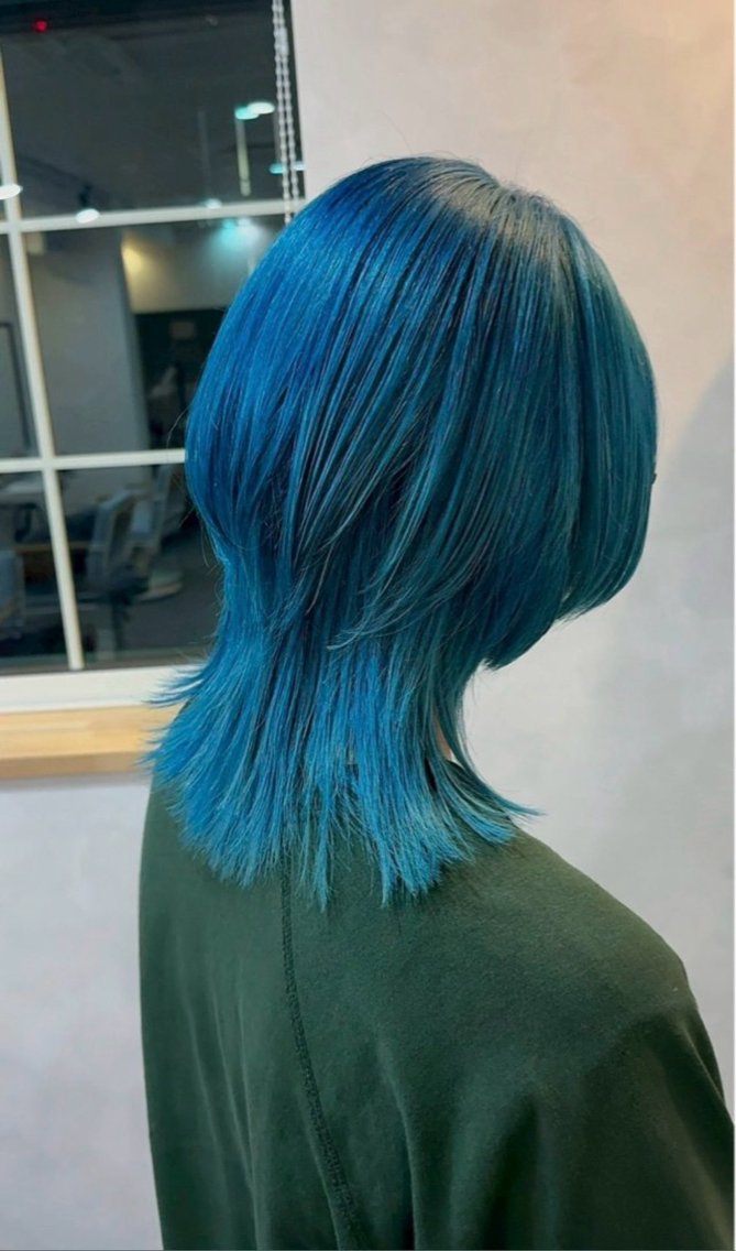 ミディアム ヘアカラー 黒野 菜月のヘアスタイル
