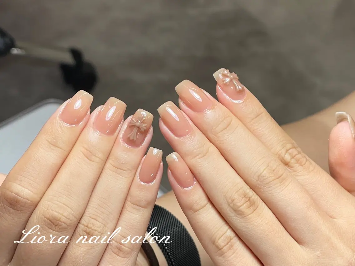 ネイル チークネイル フットネイル フレンチネイル ジェルネイル ガーリー ハンドネイル Liora ネイル スカルプ専門店のネイルデザイン