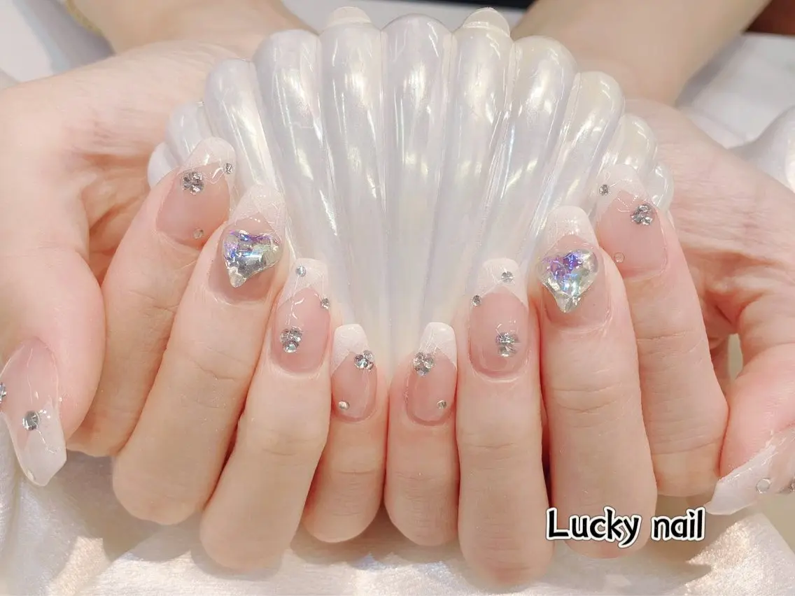 ネイル アートネイル チークネイル 長さ出し ジェルネイル マグネットネイル Lucky nail 小林和希のネイルデザイン