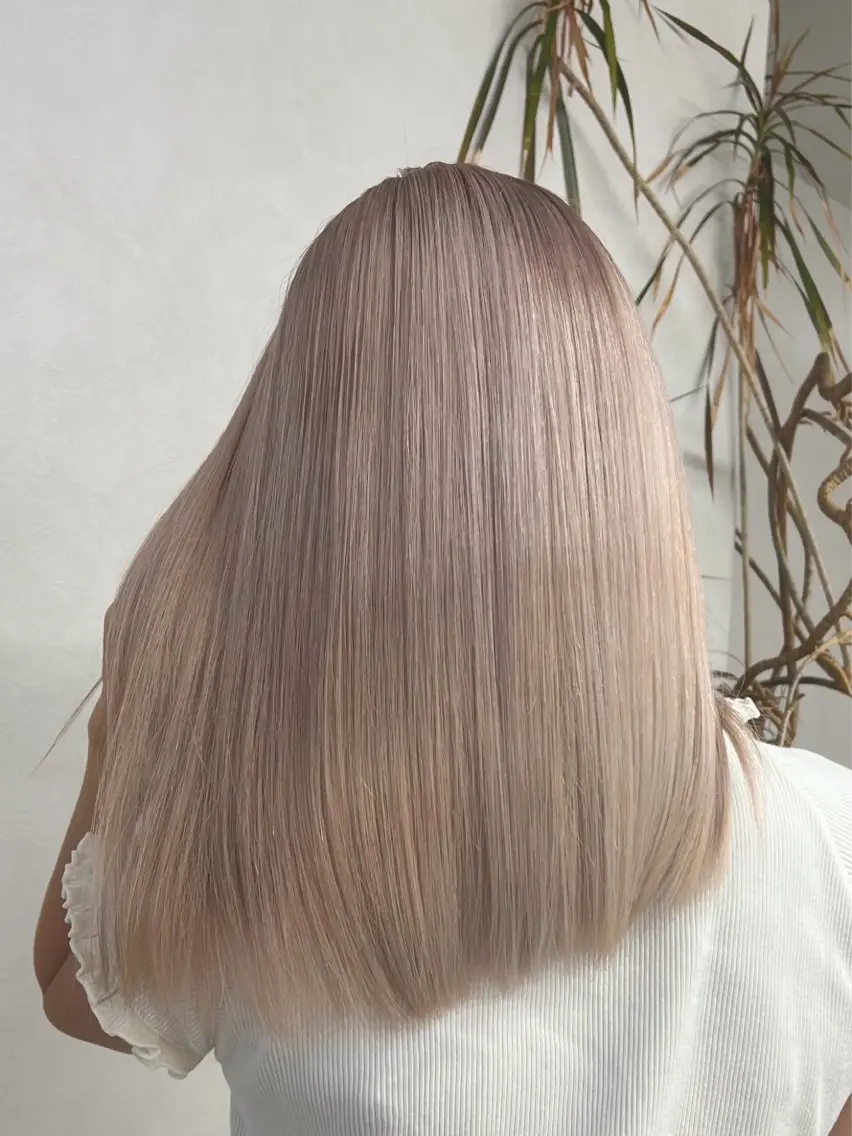 セミロング ハイライト トリートメント カット ヘアカラー 🌷かわばた めい🌷のヘアスタイル