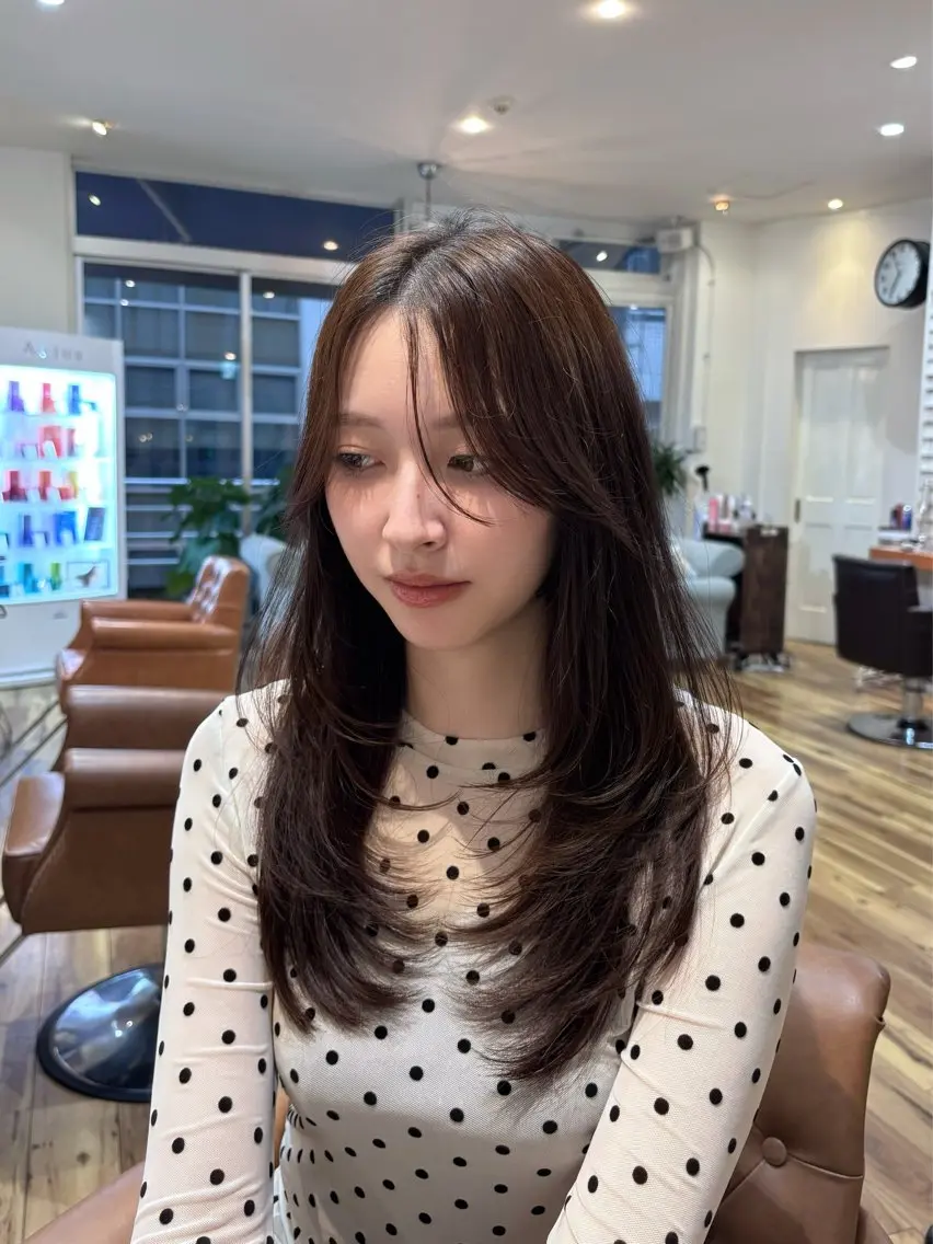 ロング カラー 顔まわりレイヤー 顔周りカット 韓国風ヘア レイヤーカット カット ヘアカラー トリートメント &.越冨 レイヤー/ 顔周り特化/髪質改善のヘアスタイル