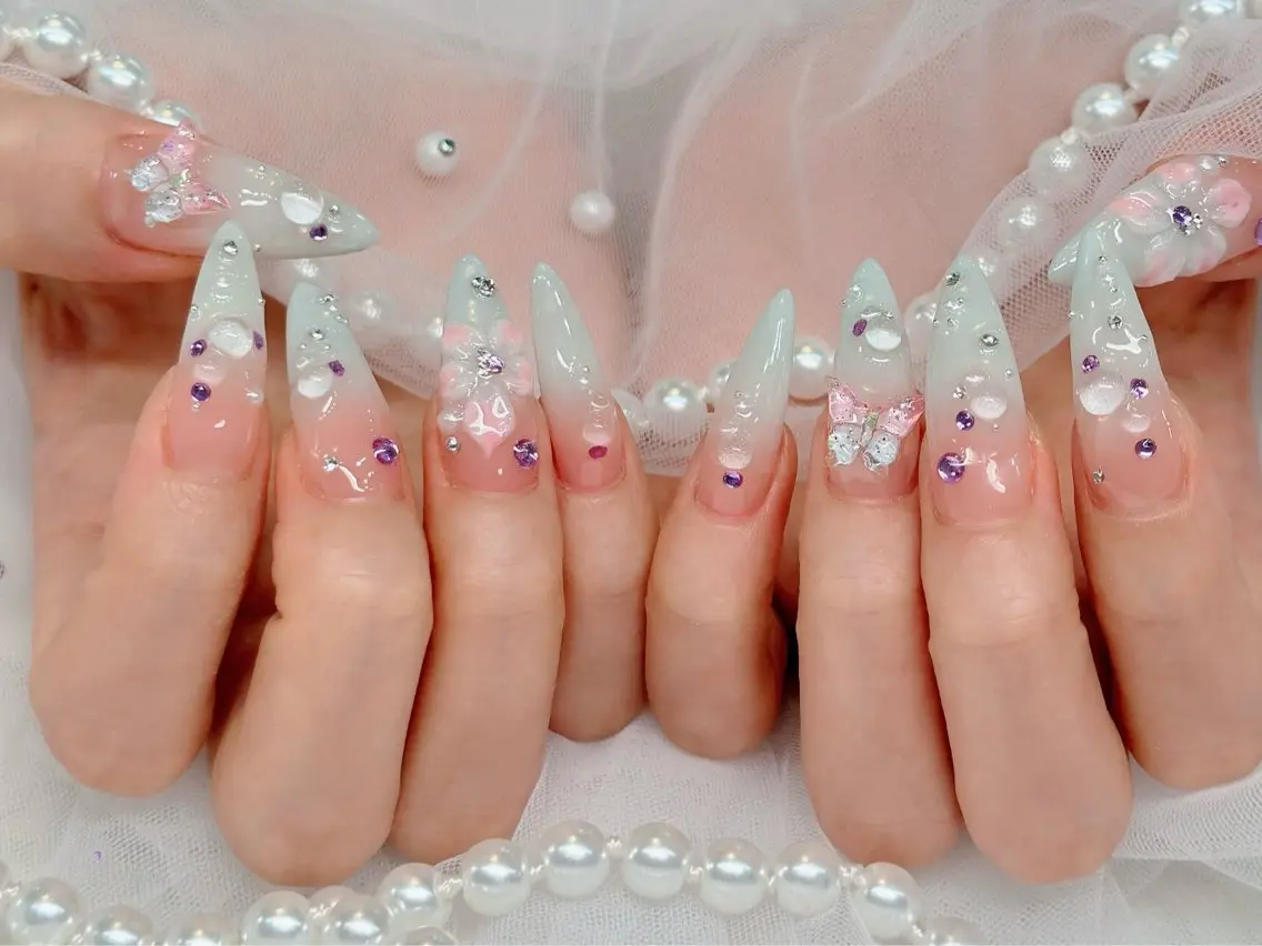 ネイル アートネイル 長さ出し グラデーション マグネットネイル 持ち込み Mi nailsのネイルデザイン