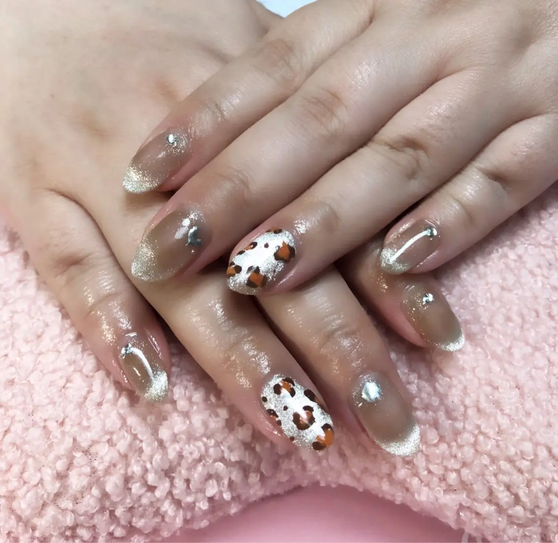 ネイル ＧＬAD グラットのネイルデザイン