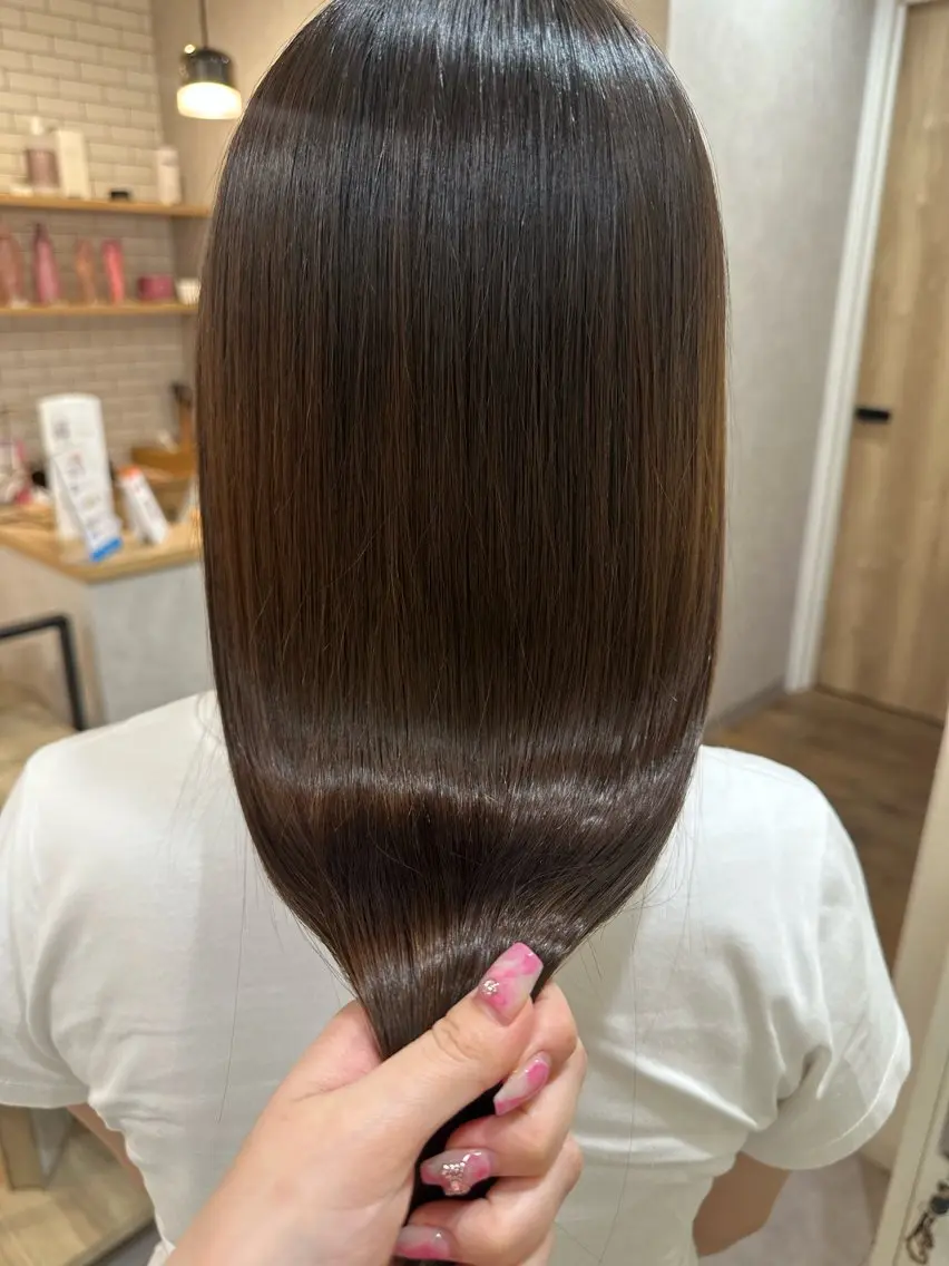 ロング カラー 縮毛矯正 🫧MANA レイヤーカット🌙のヘアスタイル