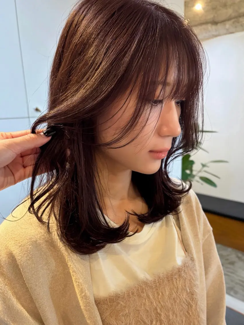 ミディアム カット トリートメント 心美/ブリーチなし 透明感カラーのヘアスタイル