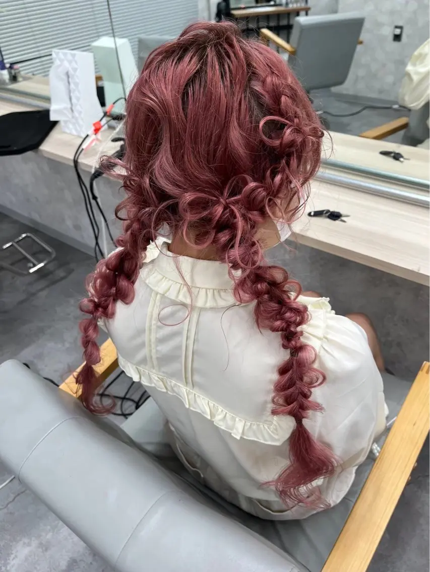 ロング カラー ヘアアレンジ メンズウルフ🐺♡ ブリーチ♡ヘアメ🎀のヘアスタイル