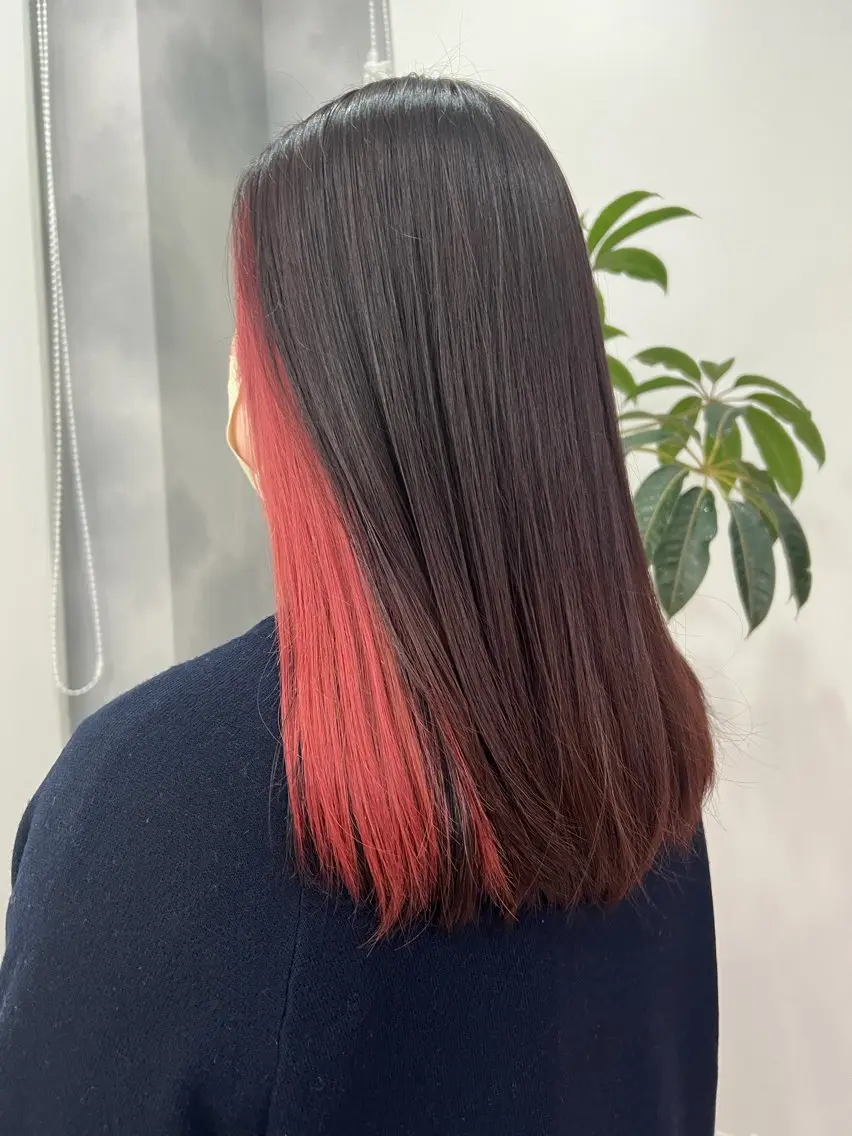 ロング カラー インナーカラー カット ヘアカラー トリートメント 佐々木 愛実のヘアスタイル