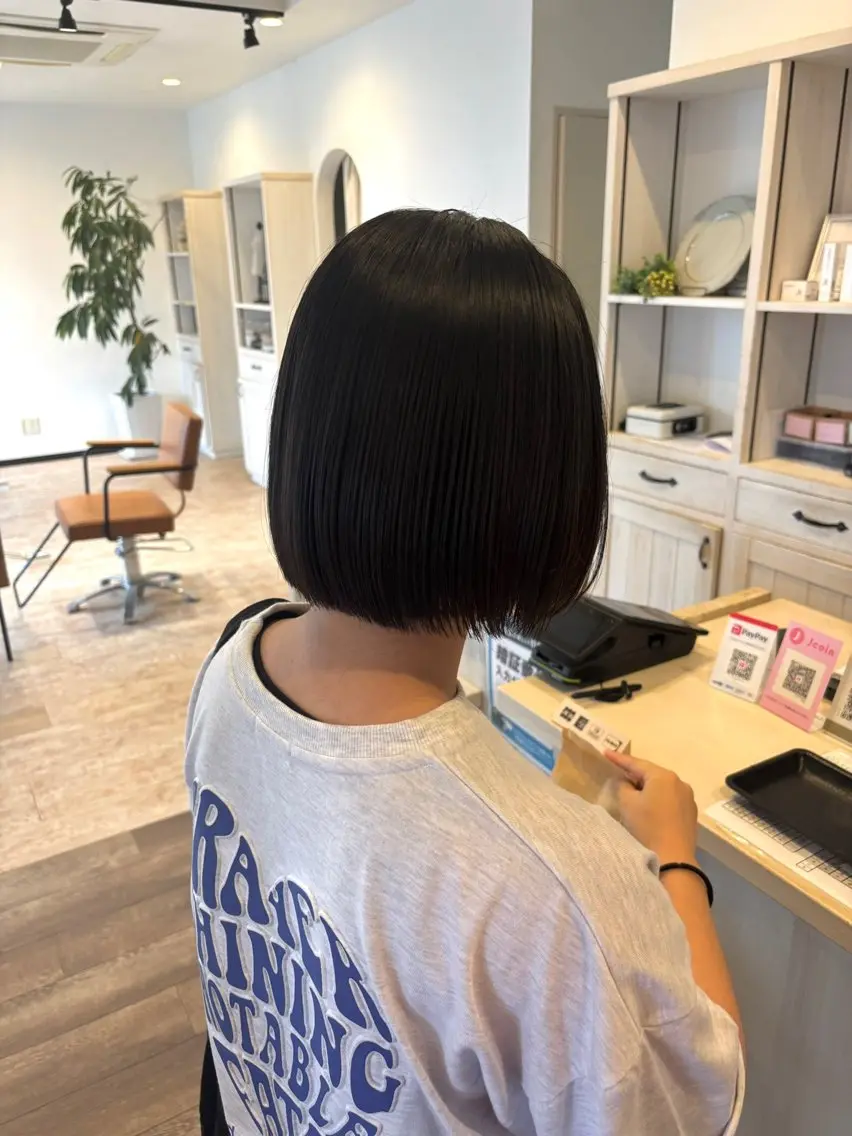 ミディアム カット トリートメント 勝田 沙耶のヘアスタイル