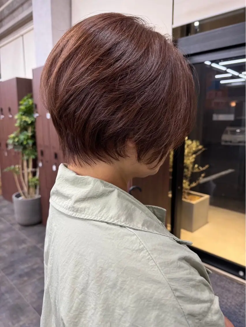 ショート カラー 松本 心優のヘアスタイル
