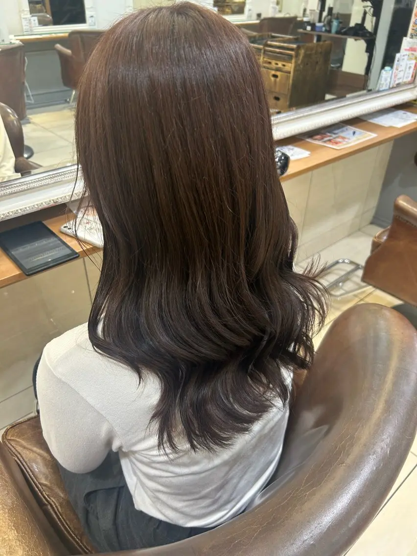 ロング ヘアカラー 韓国ヘアー🇰🇷 MIWAのヘアスタイル