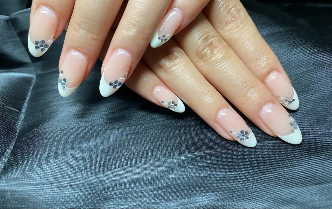 ネイル 長さ出し フットネイル ジェルネイル 韓国ネイル マグネットネイル ハンドネイル Kalmia Nailのネイルデザイン
