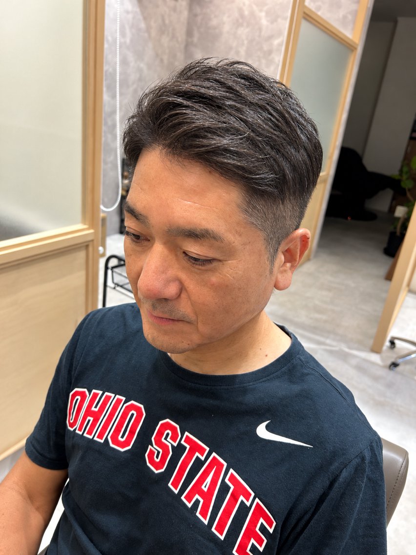 ショート メンズ メンズインナーカラー 卒業式のヘアスタイル カット トリートメント ヘッドスパ 久木原 ゆりのヘアスタイル