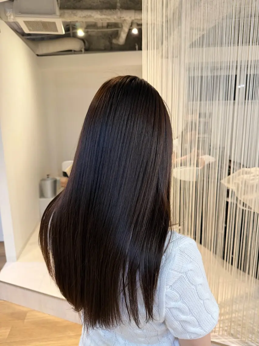 ロング ヘアカラー トリートメント ヘッドスパ RENA｜透明感 カラー×癒しスパのヘアスタイル