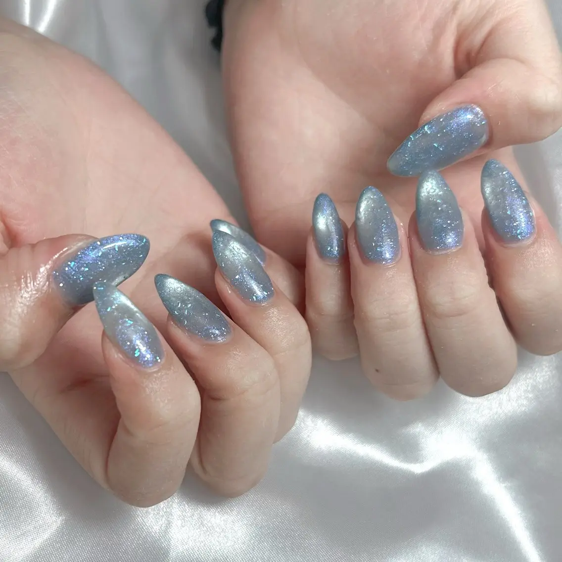 ネイル ハンドネイル フットネイル LAVISH momoneのネイルデザイン