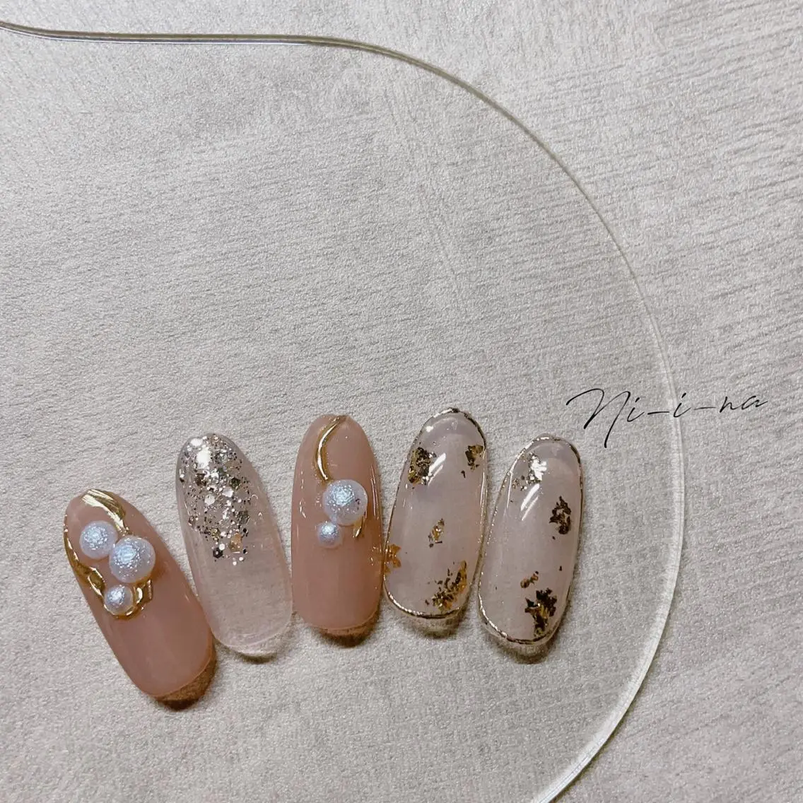 ネイル ドット ニュアンスネイル nail salon Ni-i-naのネイルデザイン