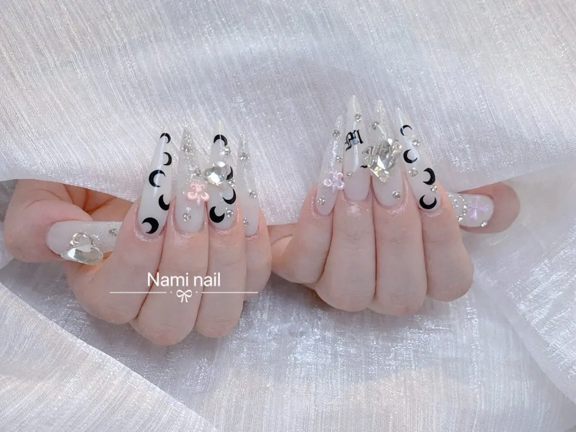 ネイル 長さ出し ガーリー 韓国ネイル ロングネイル 持ち込み ハンドネイル Nami nail salonのネイルデザイン