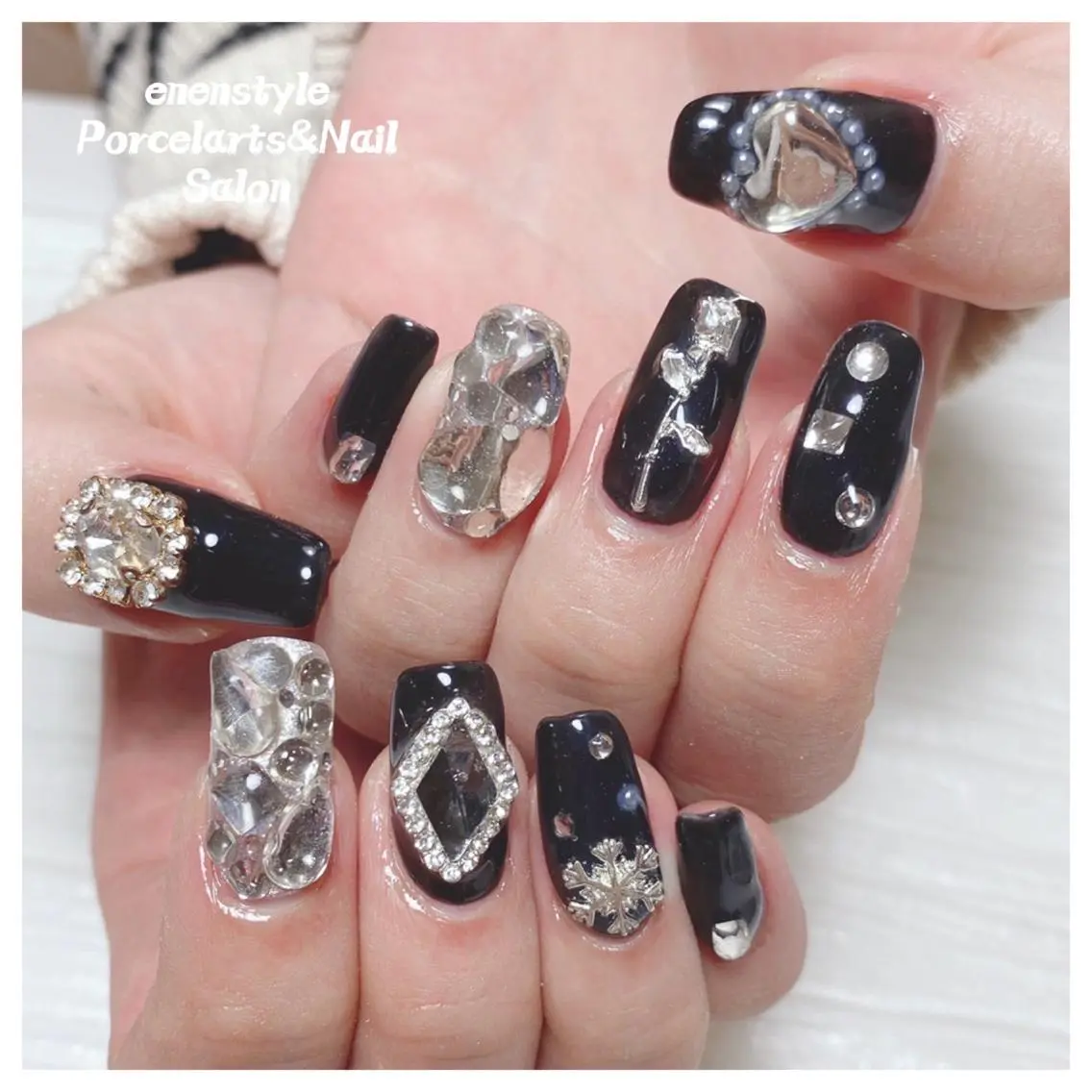 ミディアム 🐾enen style 🐾のネイルデザイン