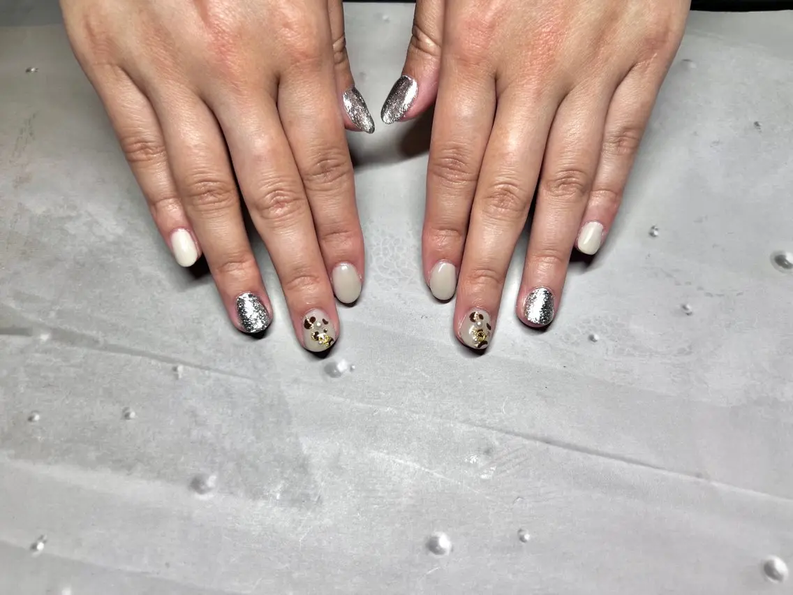 ネイル Miimo💅🏻 ほのか ·͜·♡のネイルデザイン