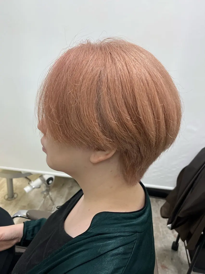 ショート カラー 【北千住】🌈韓国風 レイヤー✨小顔カットのヘアスタイル