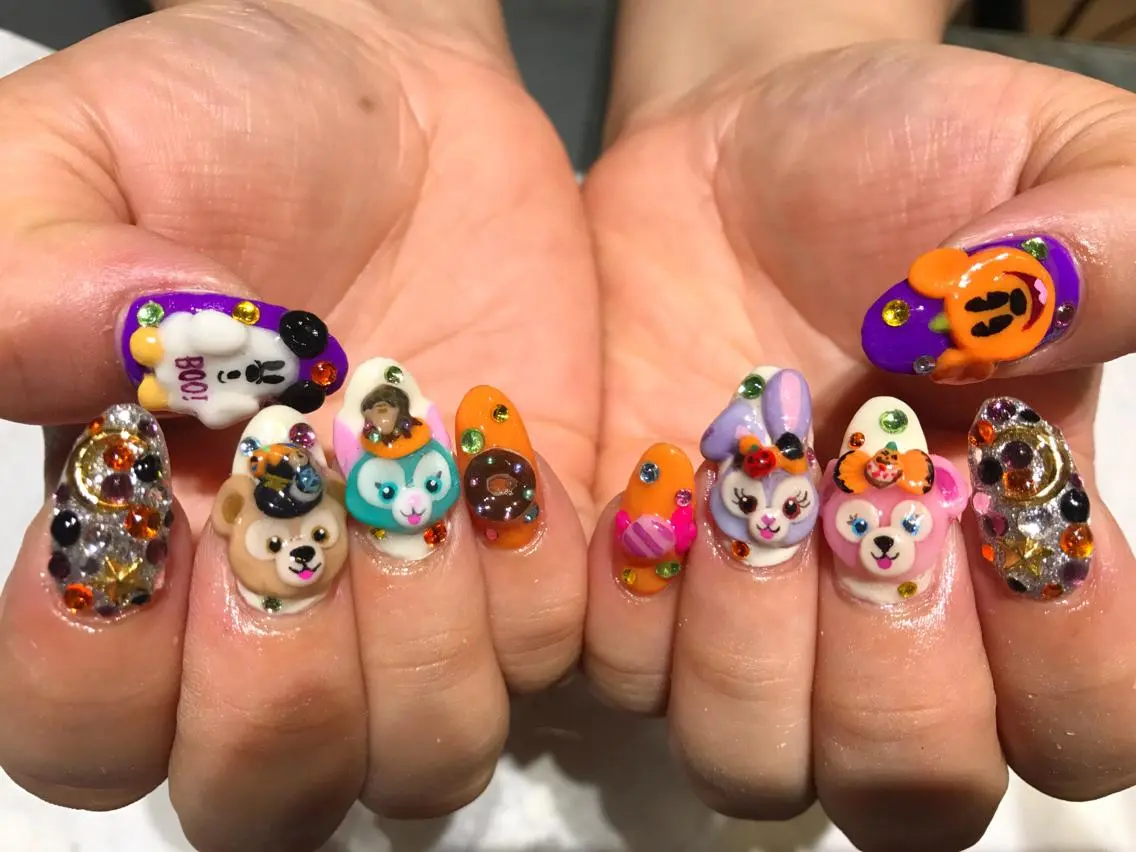 ネイル ジェルネイル YUN 💅のネイルデザイン