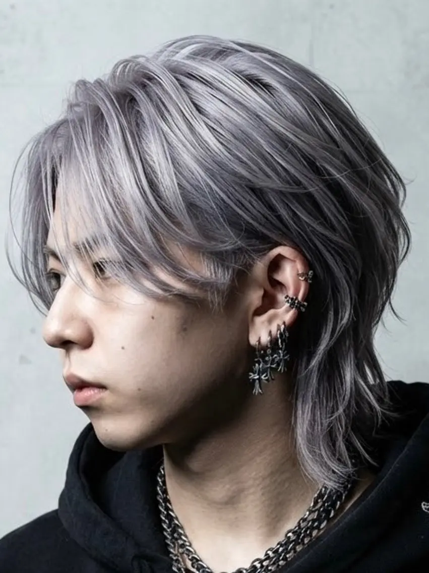 ショート カラー メンズ メンズブリーチ センターパート フェザーパーマ メンズハイトーン メンズ韓国風 カット ヘアカラー メンズハイトーン No.1🏆Tiamのヘアスタイル