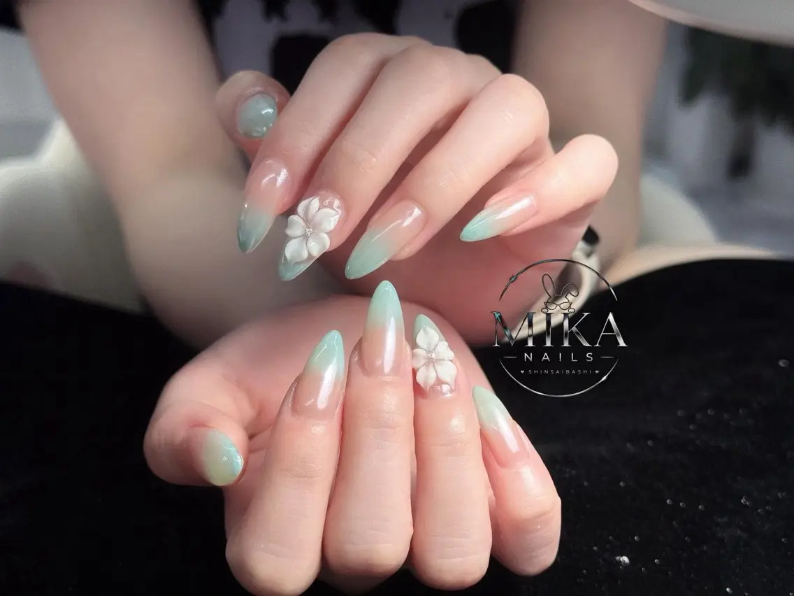 ネイル アートネイル チークネイル ドット フットネイル フレンチネイル ハンドネイル ハンドケア Mika Nails 心斎橋のネイルデザイン
