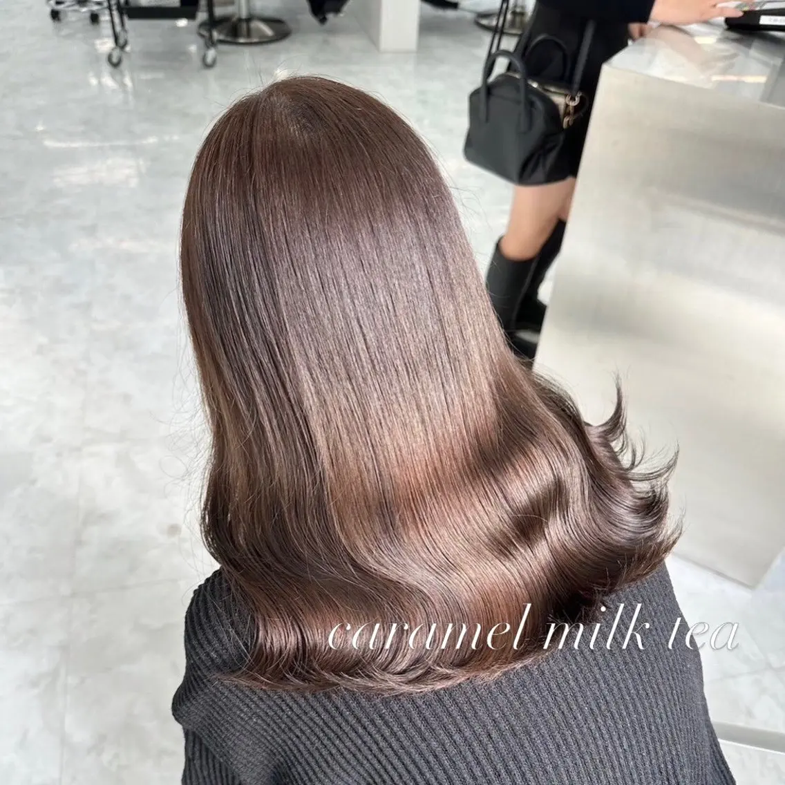 セミロング カラー ヘアアレンジ 🦋艶出しワンカラー 🦋MASAKIのヘアスタイル
