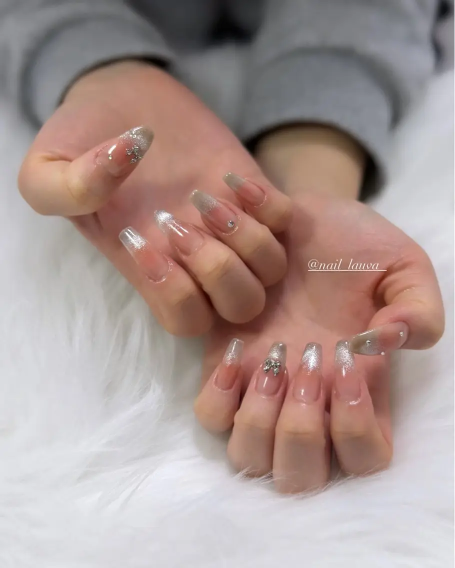 ネイル チークネイル ハンドネイル nailsalon lauvaのネイルデザイン