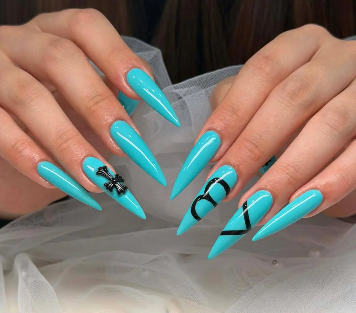 ネイル アートネイル オーロラネイル ブルー チークネイル フットネイル ハンドネイル NAILS168 大塚店のネイルデザイン