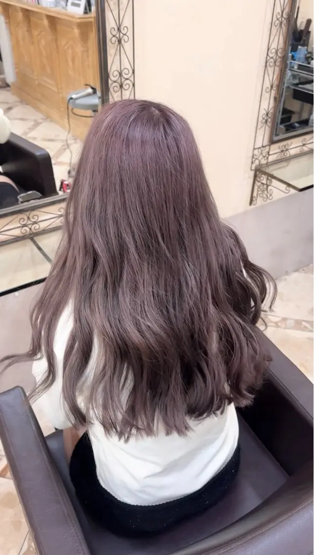 ロング ヘアカラー さ りのヘアスタイル