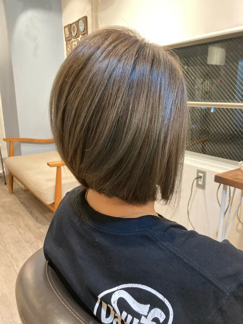 レディースカット(シャンプー込み)の写真