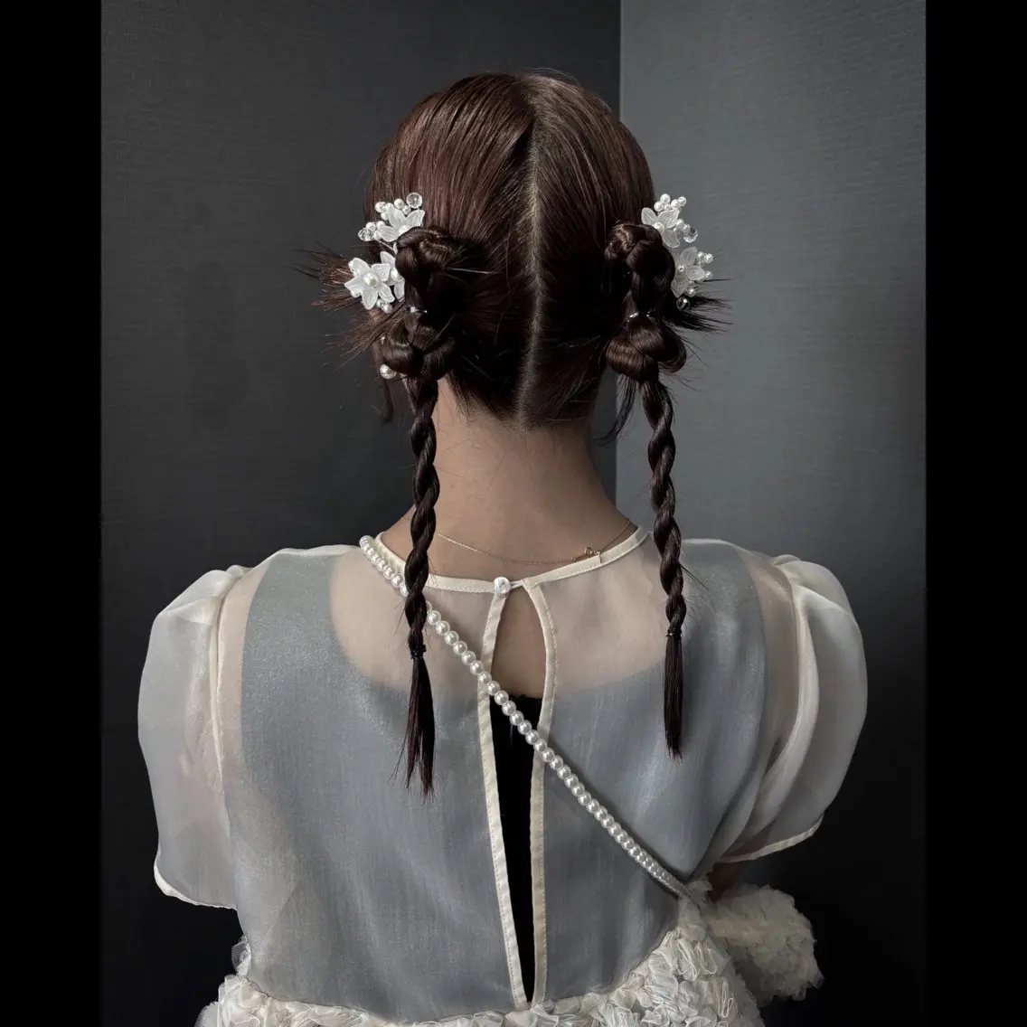 ロング 彩名/透明感カラー/ レイヤーカットのヘアスタイル