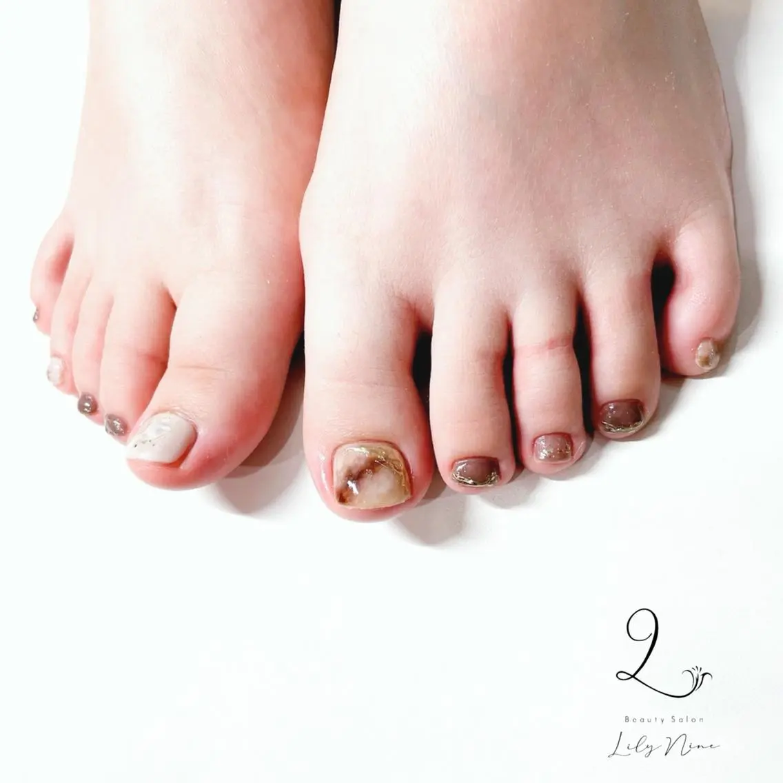 ネイル ニュアンスネイル REVIA :ayaのネイルデザイン