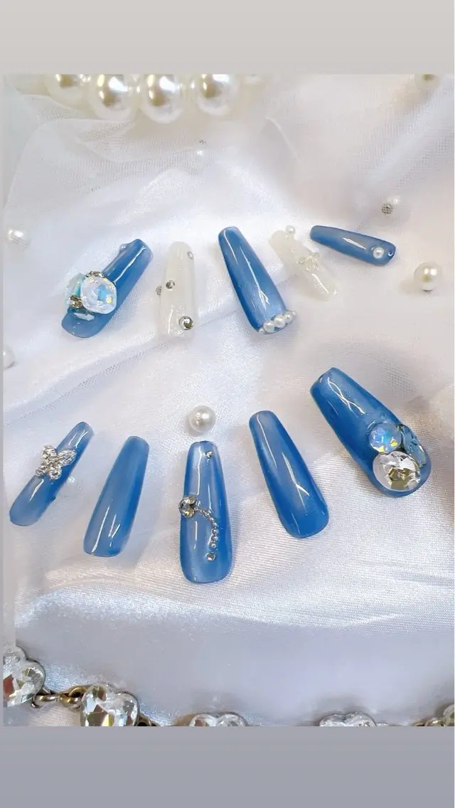 ネイル アートネイル べっ甲ネイル フレンチネイル ジェルネイル ガラスフレンチ ハンドネイル Queeens nailのネイルデザイン